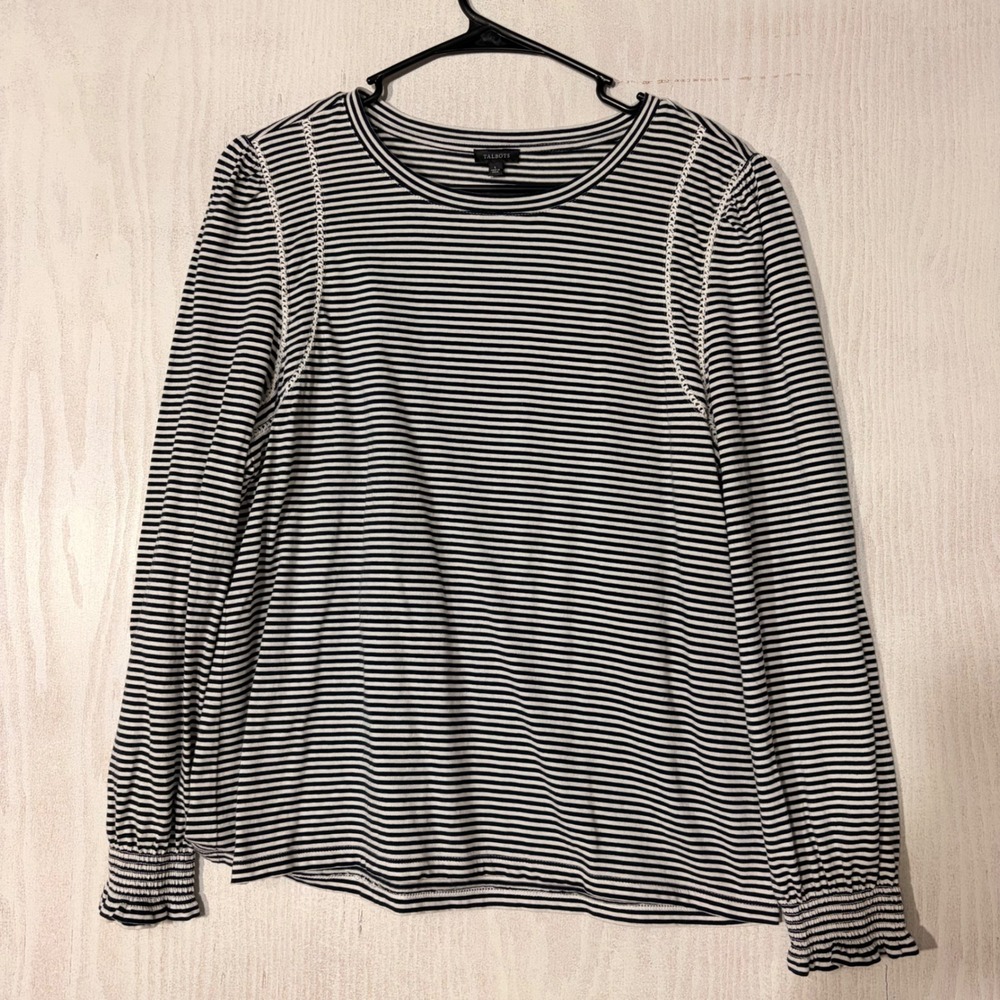 Talbots Striped Top Womens L Navy White Smocked Cuff Crochet Trim NAUTICAL